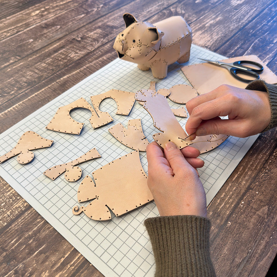 Leather DIY Kit 002「Miniature Pig」